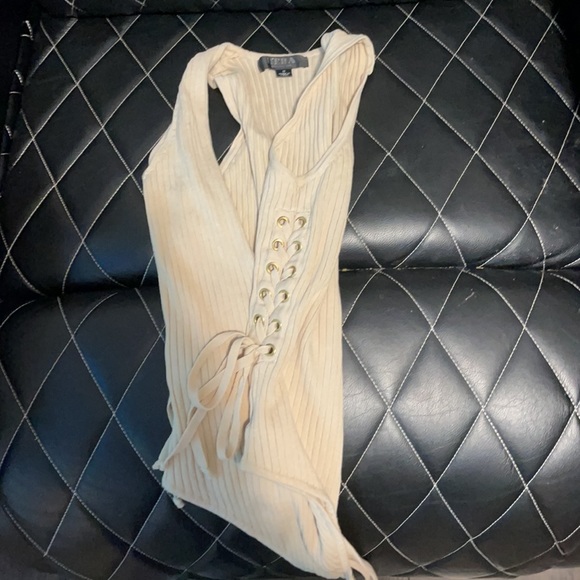 New - Picture 2 of 3